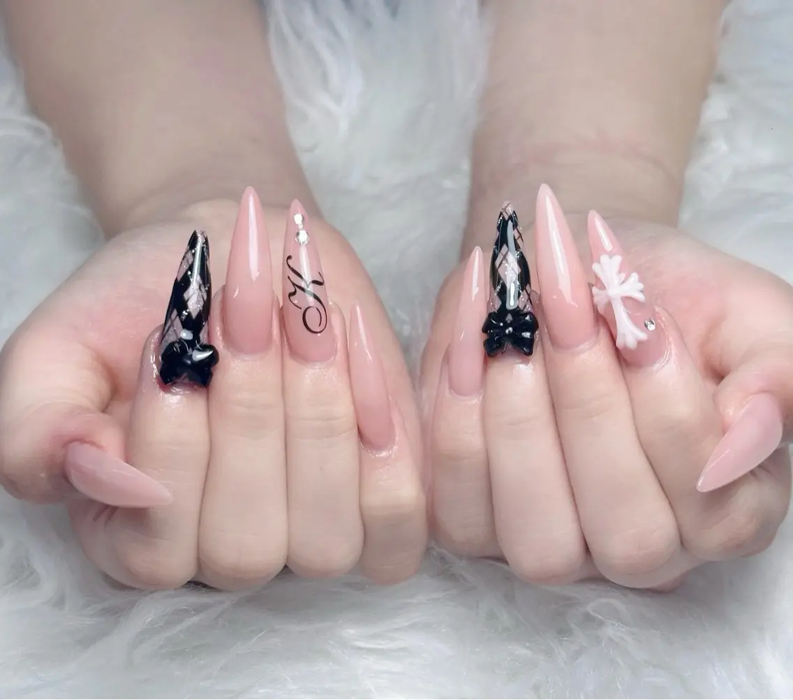 ネイル Mika Nails 心斎橋のネイルデザイン