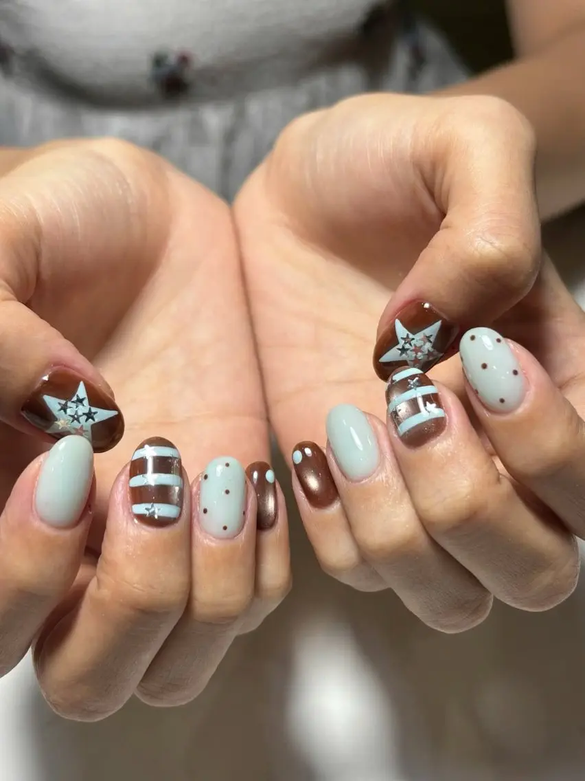 ネイル チークネイル ドット フレンチネイル グラデーション 韓国ネイル ハンドネイル Minette nailHuongのネイルデザイン
