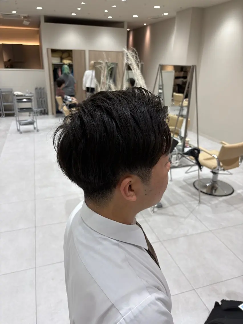 メンズ カット ブリーチなしWカラー /透明感/オリーブのヘアスタイル
