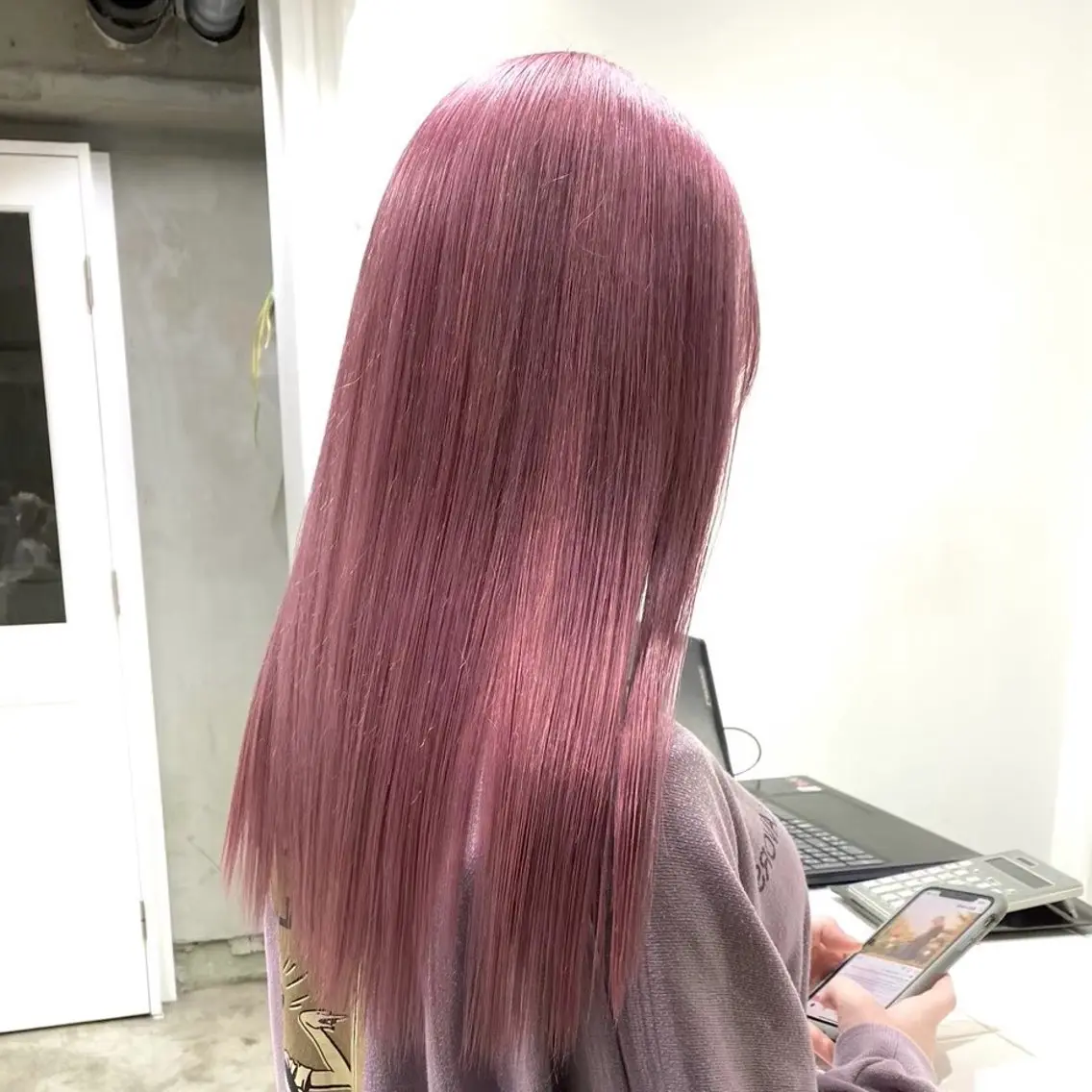 セミロング ヘアカラー 🌈艶ブリーチ 🌈イッキのヘアスタイル