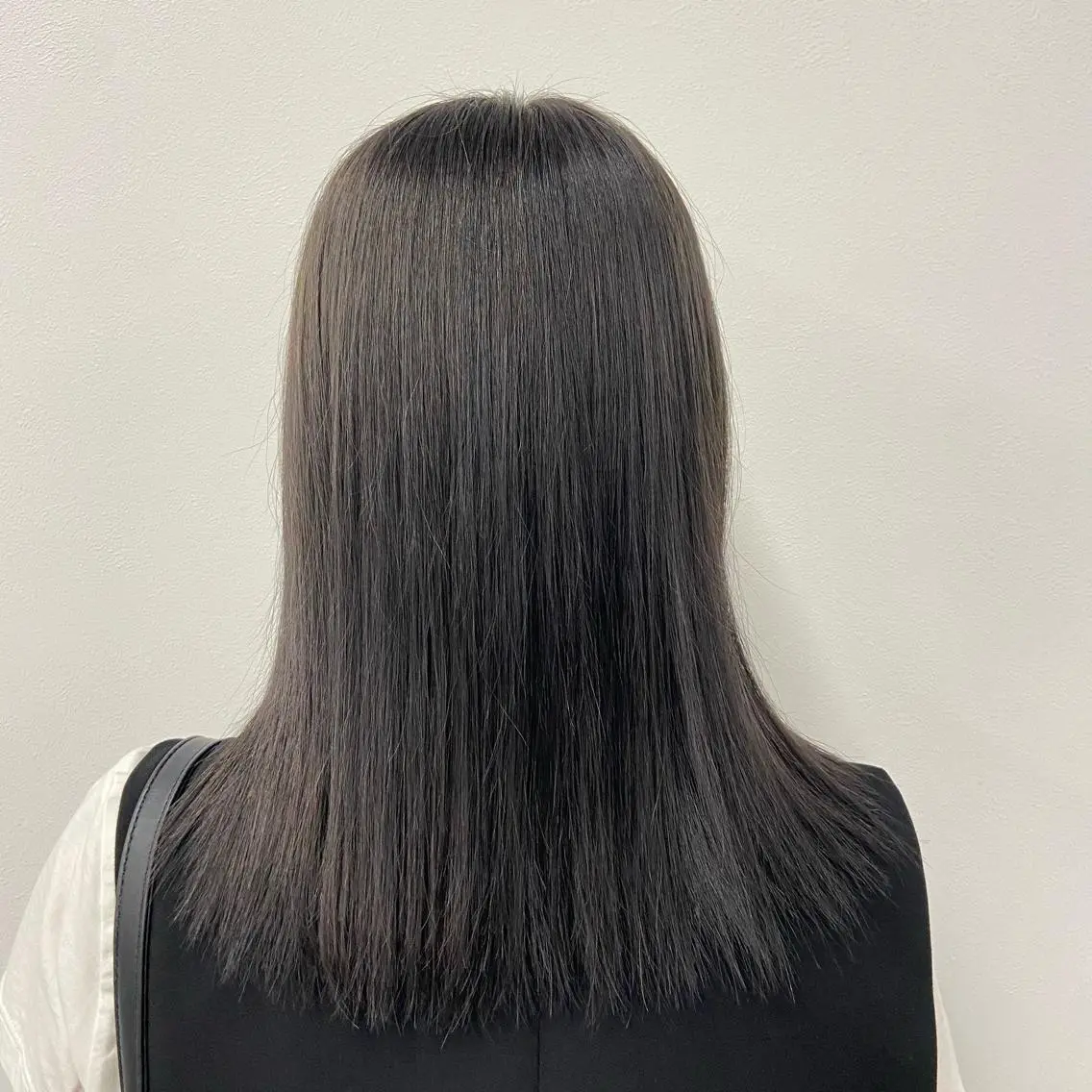 セミロング トレンドモテカラー 🩷色落ちまで可愛くのヘアスタイル