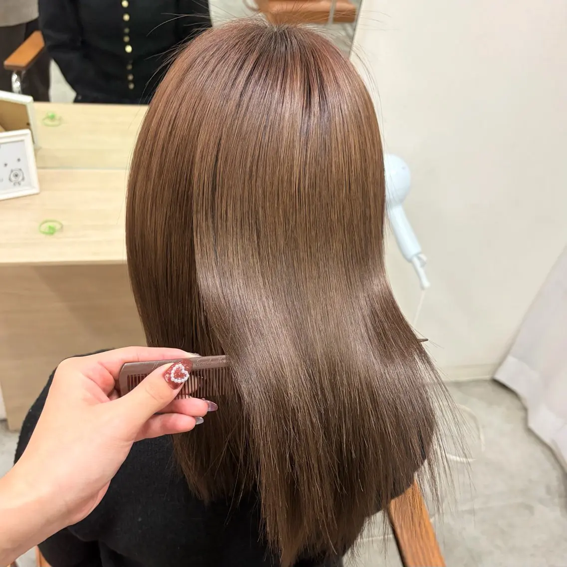 セミロング カラー ヘアカラー トリートメント うる艶カラー/ レイヤー/アスカのヘアスタイル