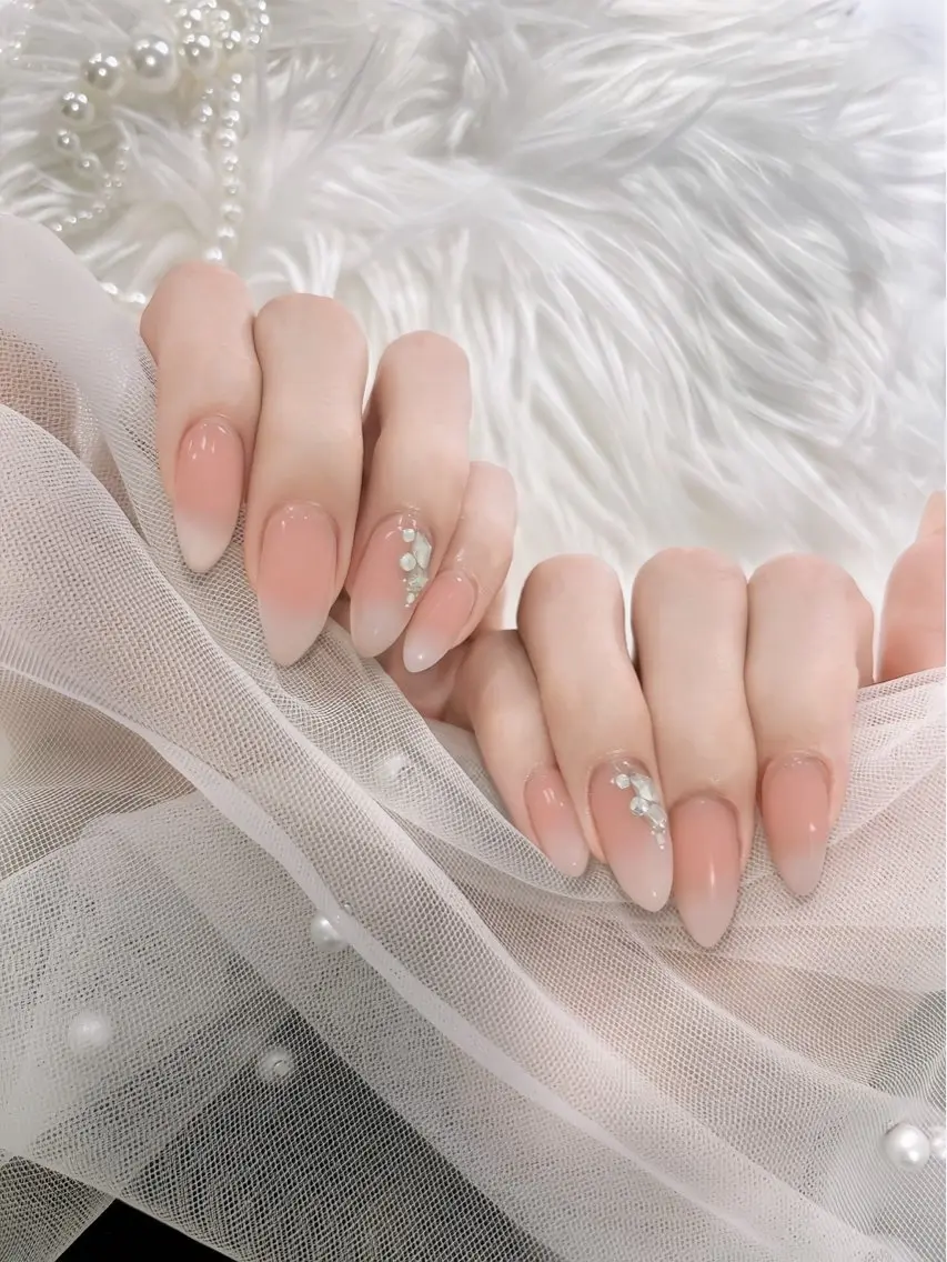 ネイル ハンドネイル salon  Lu ce6月残りわずかのネイルデザイン