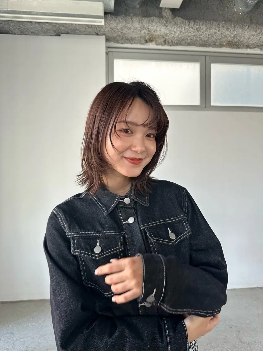 ミディアム カラー ベージュカラー 顔まわりレイヤー レイヤーカット 🫧透明感カラー／ 💙安藤美海💙のヘアスタイル