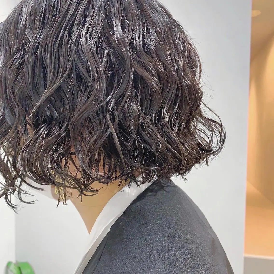 パーマ カット ヘアカラー パーマ ボブパーマコテ巻き風 パーマNo1深江秀平のヘアスタイル