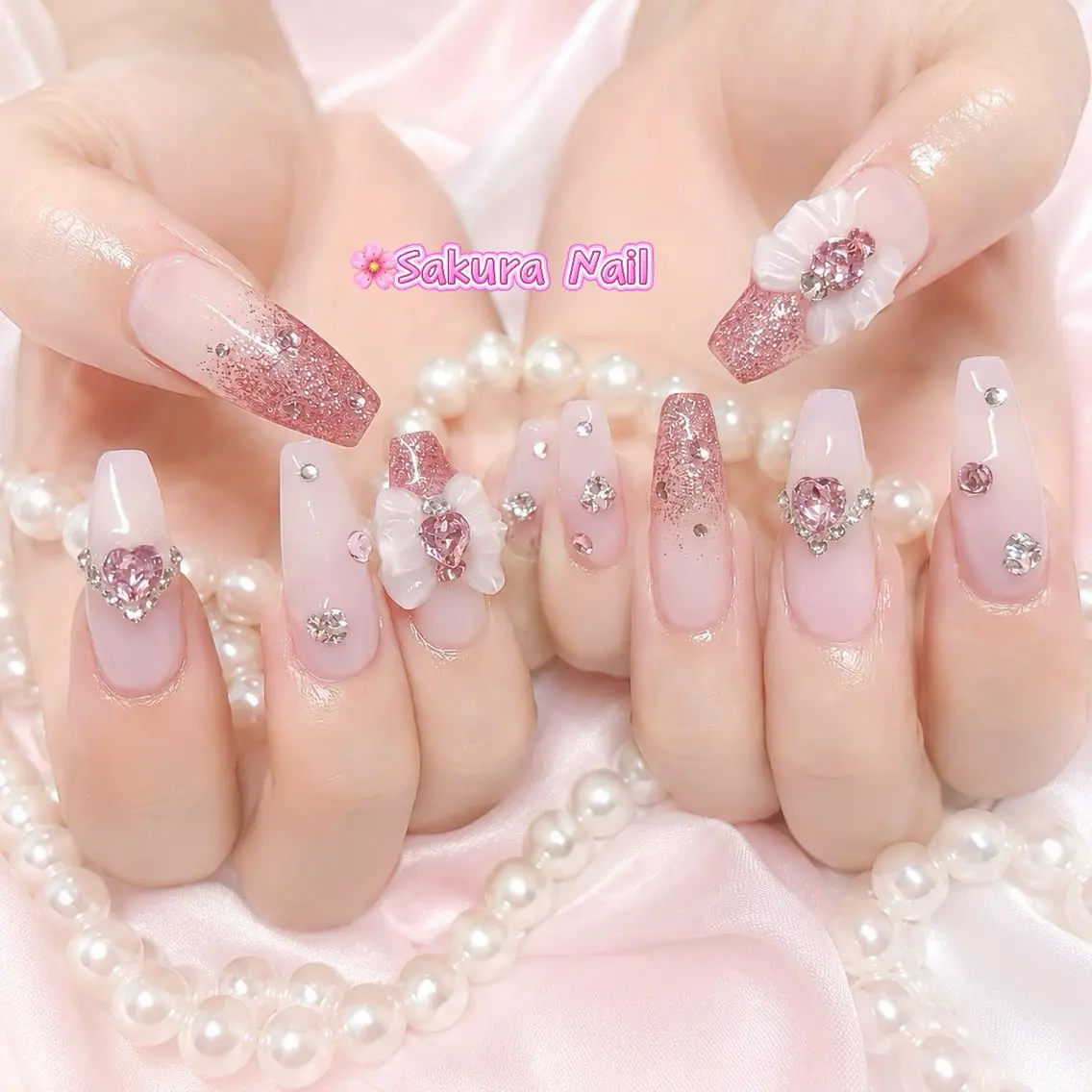ネイル アートネイル オーロラネイル ボルドー チークネイル フレンチネイル ハンドネイル Sakura Nail Salonのネイルデザイン