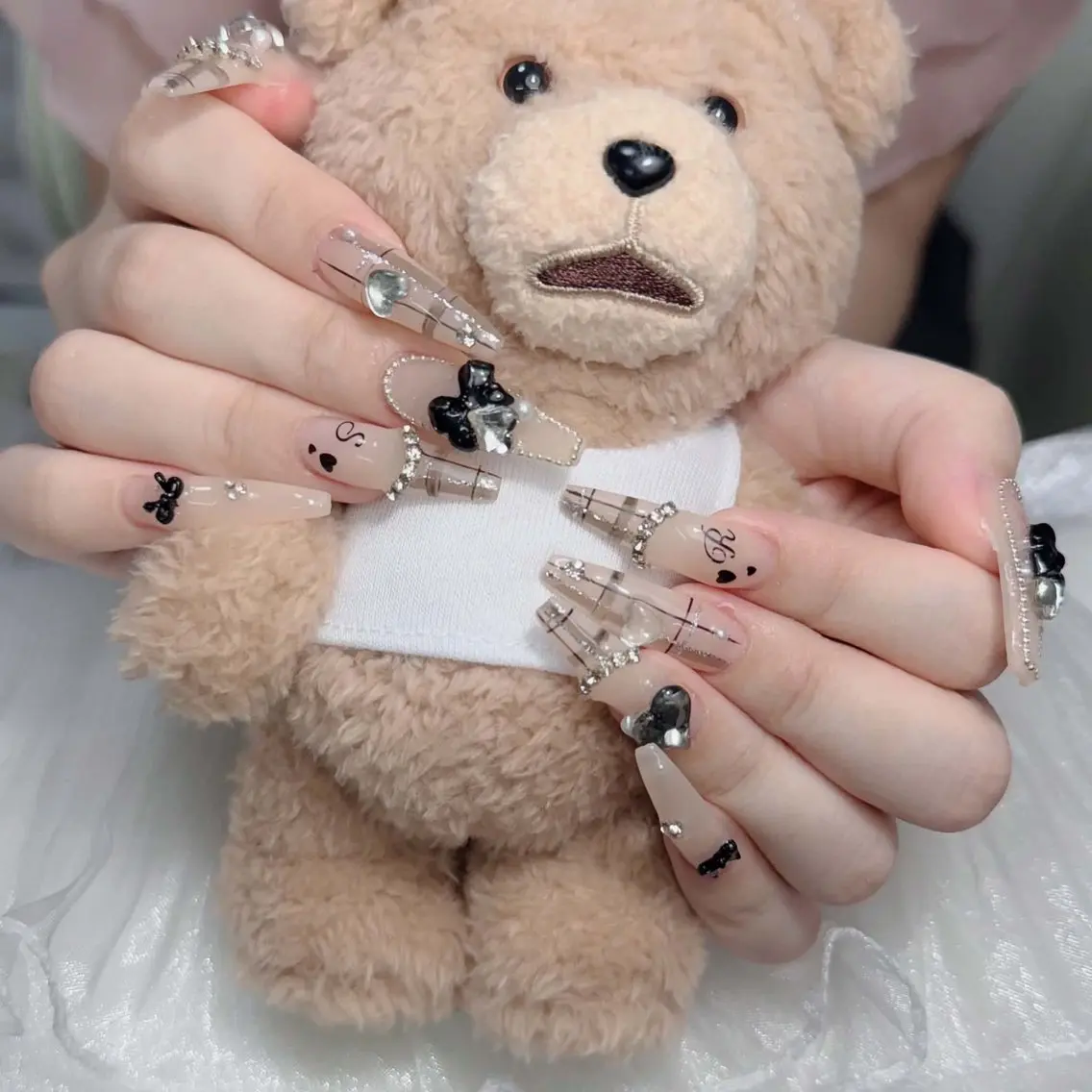 ネイル アートネイル 韓国ネイル 持ち込み ワンホンネイル ハンドネイル Lenie Kabukichoのネイルデザイン