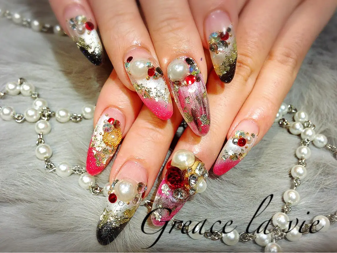 ロング ネイル マツエク・マツパ Greace  la vieのネイルデザイン