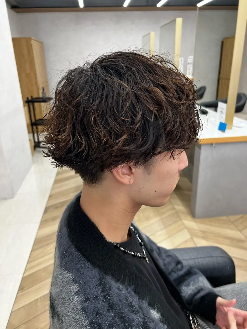 ショート パーマ メンズ メンズパーマ 波巻きパーマ スパイラルパーマ カット パーマ トリートメント ヘアセット 🏅メンズ特化 ヤマクラ タイキのヘアスタイル