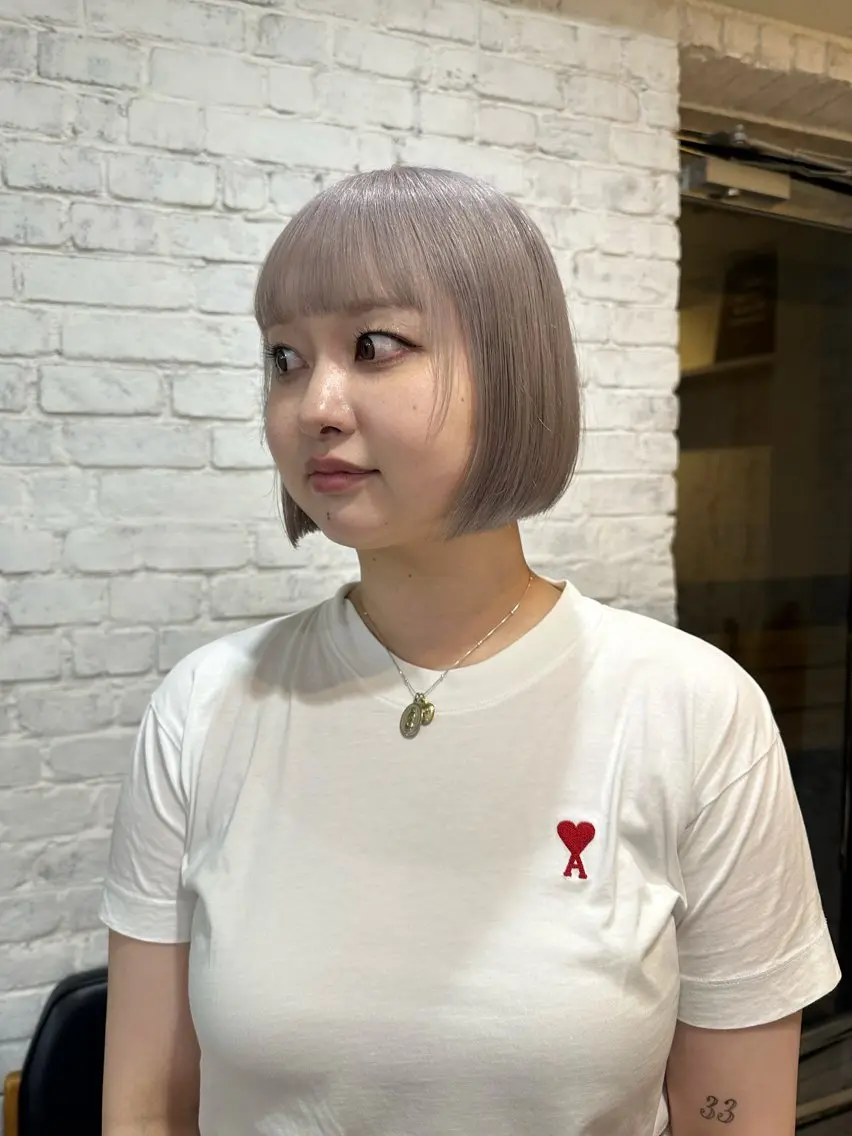 ショート カラー グレージュ ❤️アヤカ レイヤーカット❤️のヘアスタイル