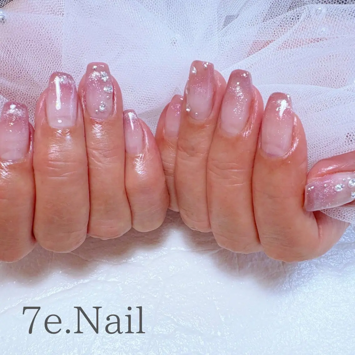 ネイル 7e. Nailのネイルデザイン