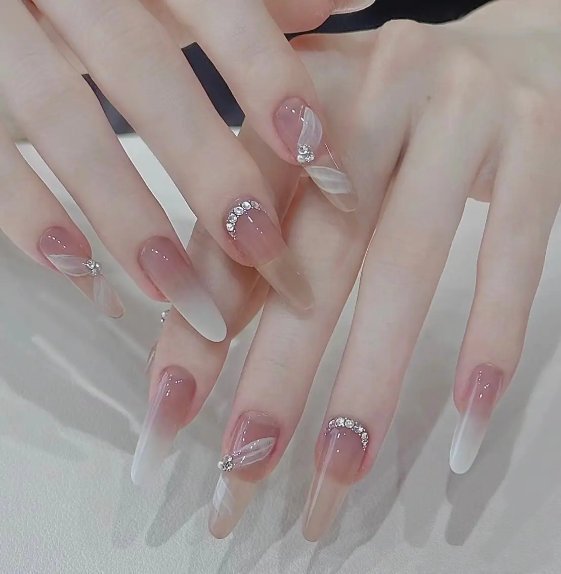 ネイル アートネイル チークネイル 長さ出し フラワーネイル ジェルネイル YK Beauty Salonのマツエク・マツパデザイン