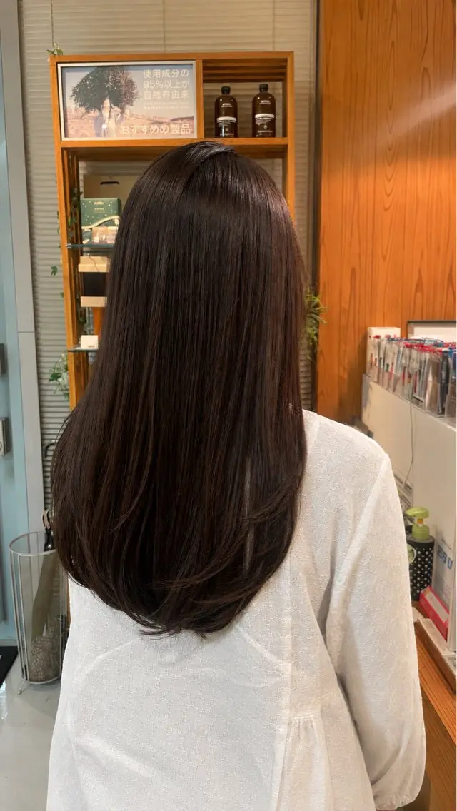 ロング レイヤーカット カット 児島 芽衣のヘアスタイル