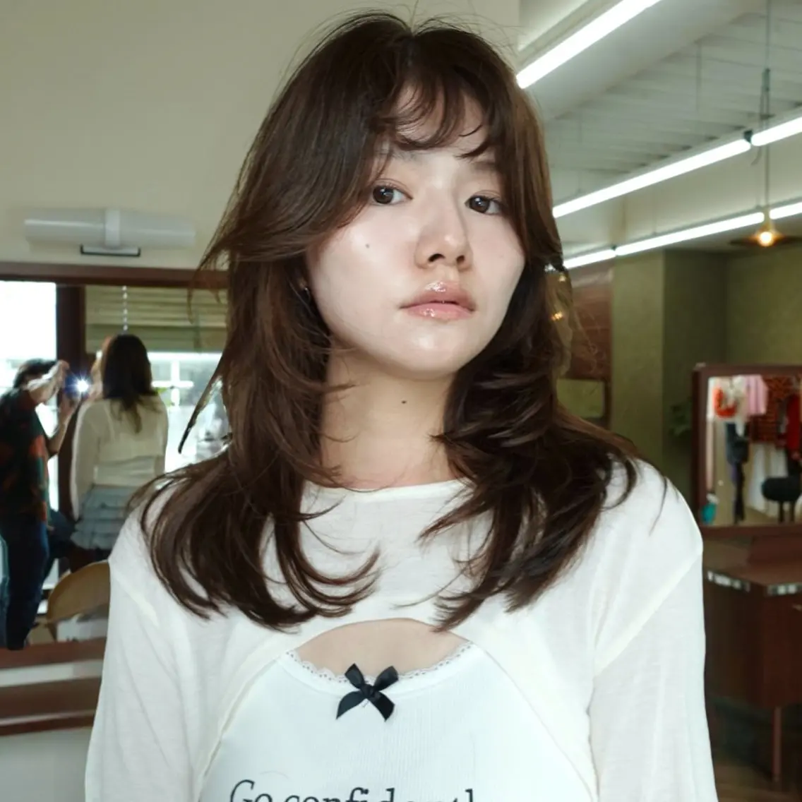 ミディアム カラー ベージュカラー 透明感カラー ダブルカラー オレンジ オレンジベージュ カット ヘアカラー トリートメント レイヤー専門家 ダブルカラー修のヘアスタイル