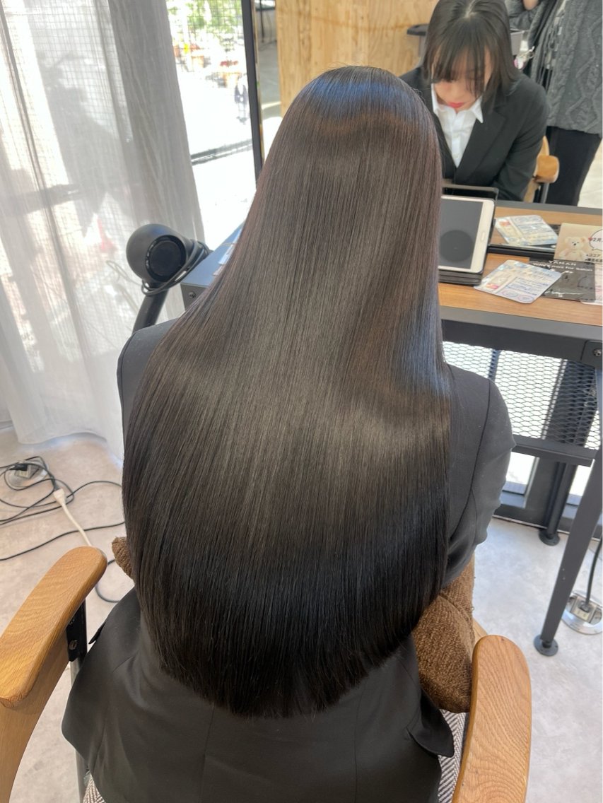 ロング ヘアカラー トリートメント ヘッドスパ 堀江 真維のヘアスタイル