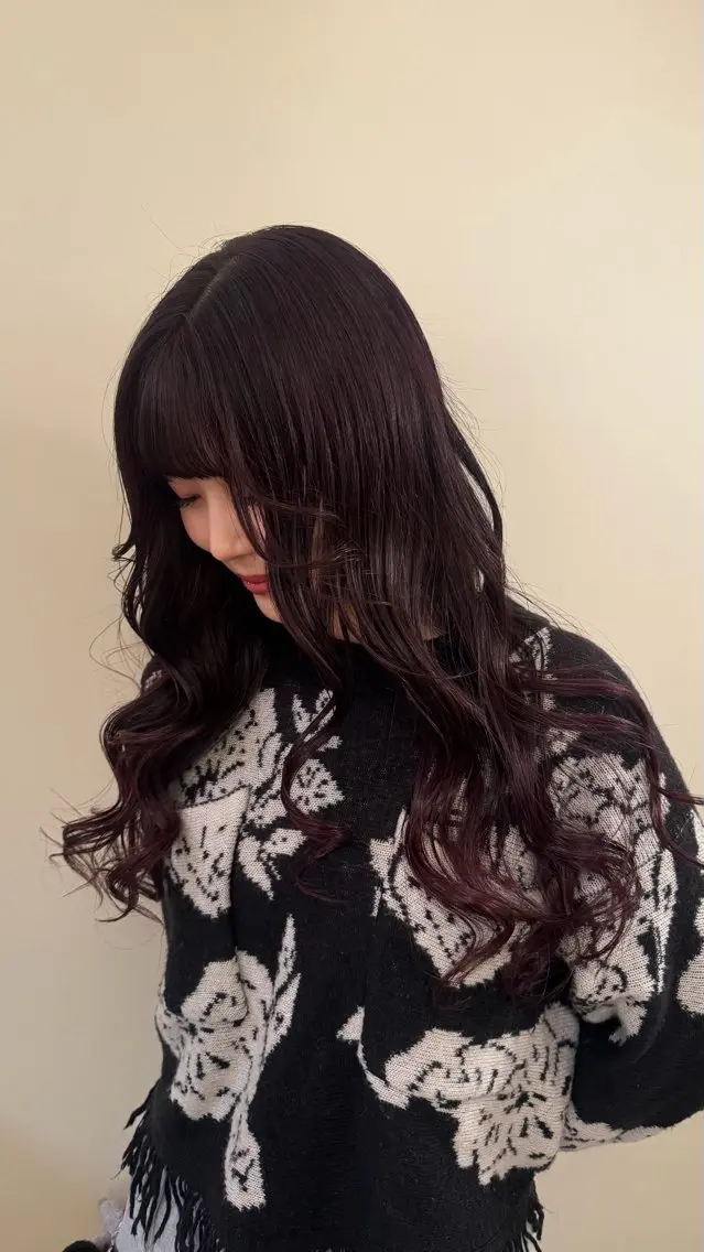カラー ピエドプール NINAのヘアスタイル