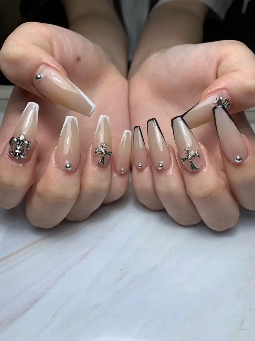 ネイル akina nailsのネイルデザイン