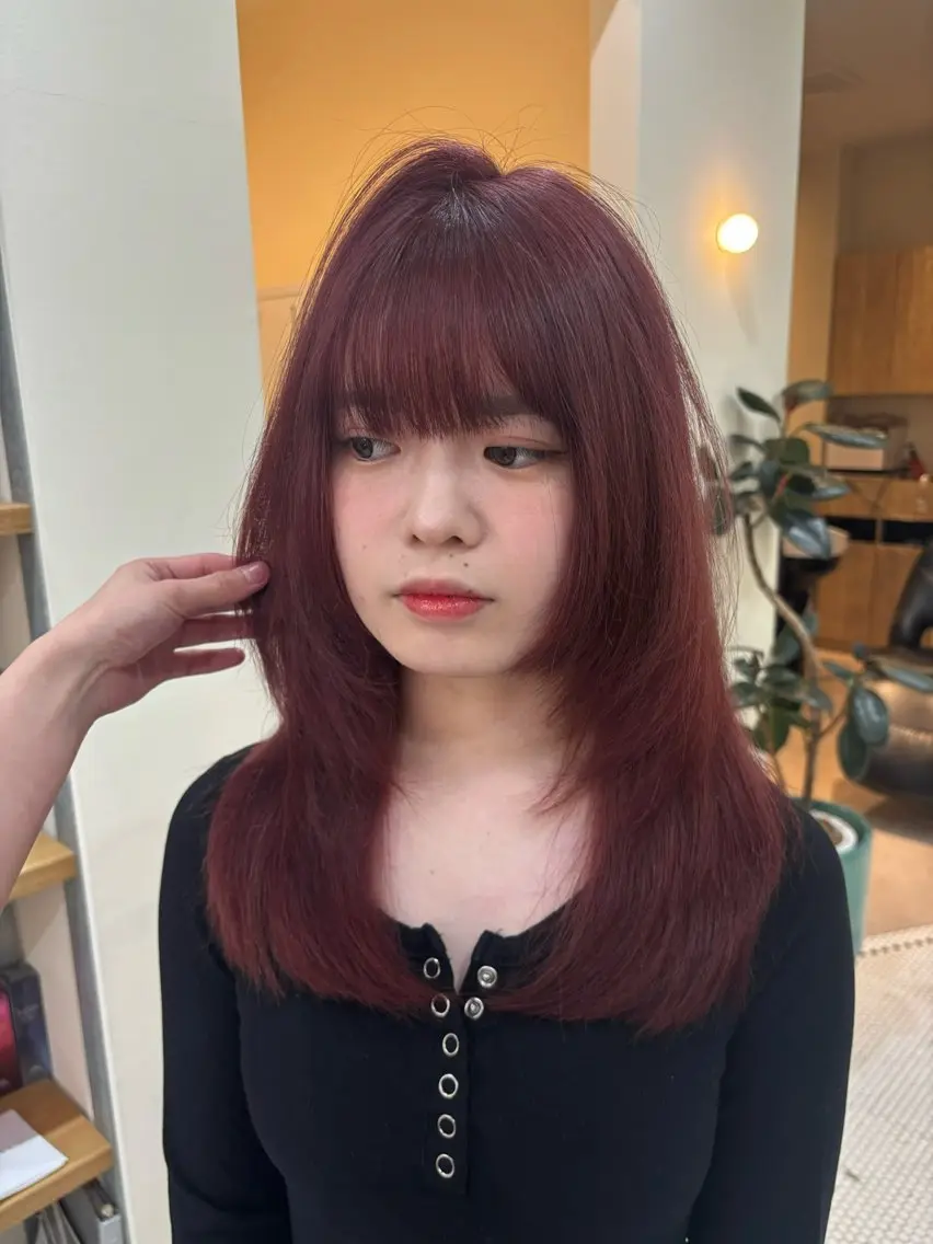 ヘアカラー トリートメント 井川 優衣のヘアスタイル