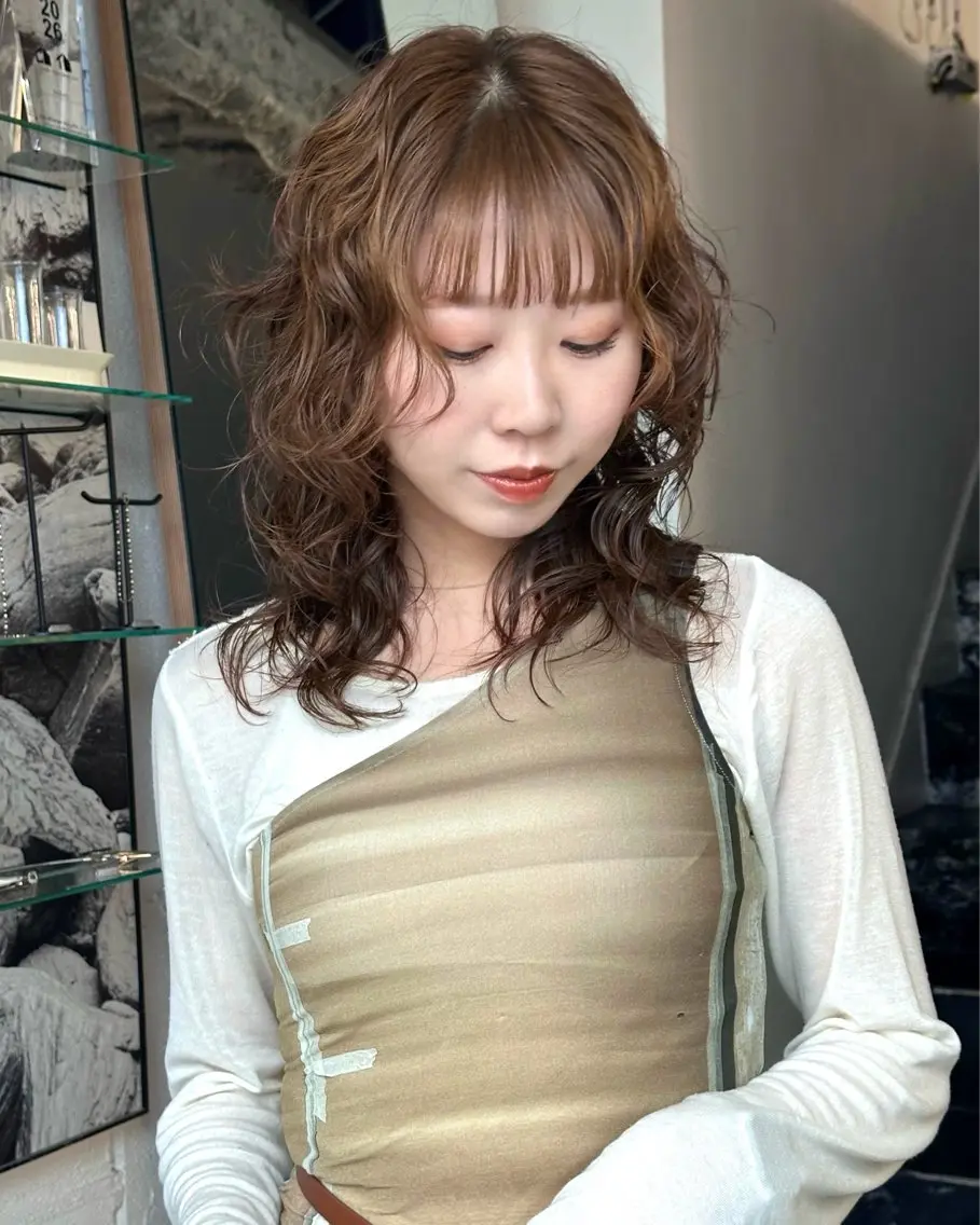 ミディアム カラー パーマ カット ヘアカラー パーマ レイヤーパーマ/ パーマ特化 / なべのヘアスタイル