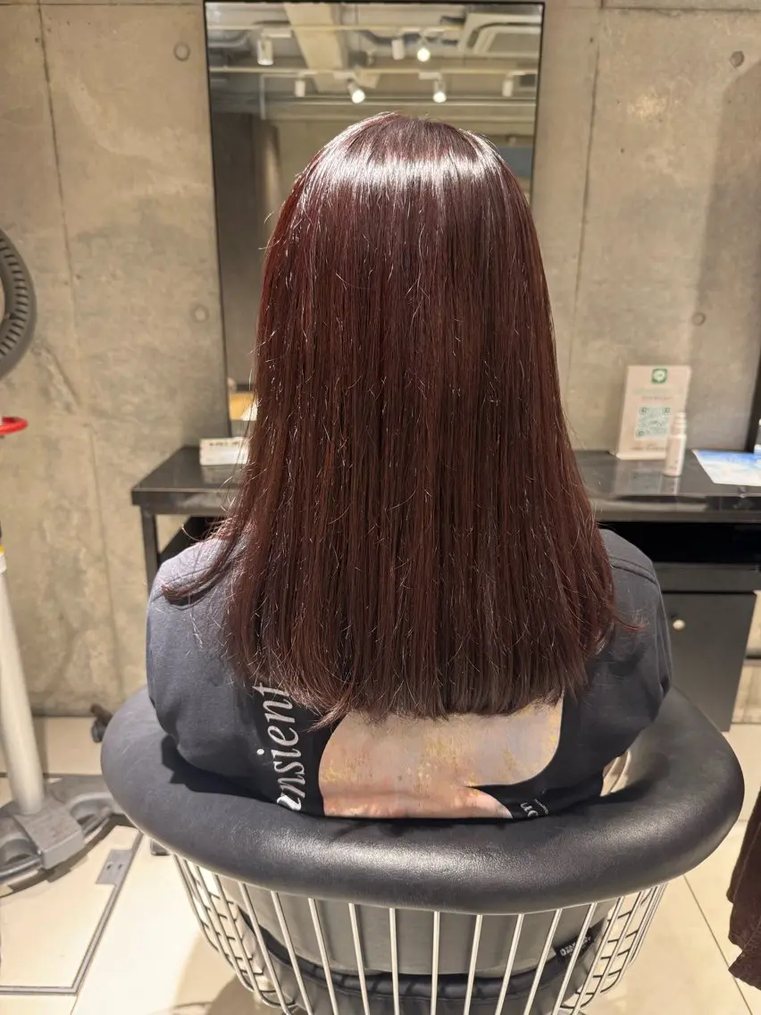 カラー ブルーカラー バイオレットカラー ヘアカラー トリートメント 艶カラー 梨菜💜のヘアスタイル