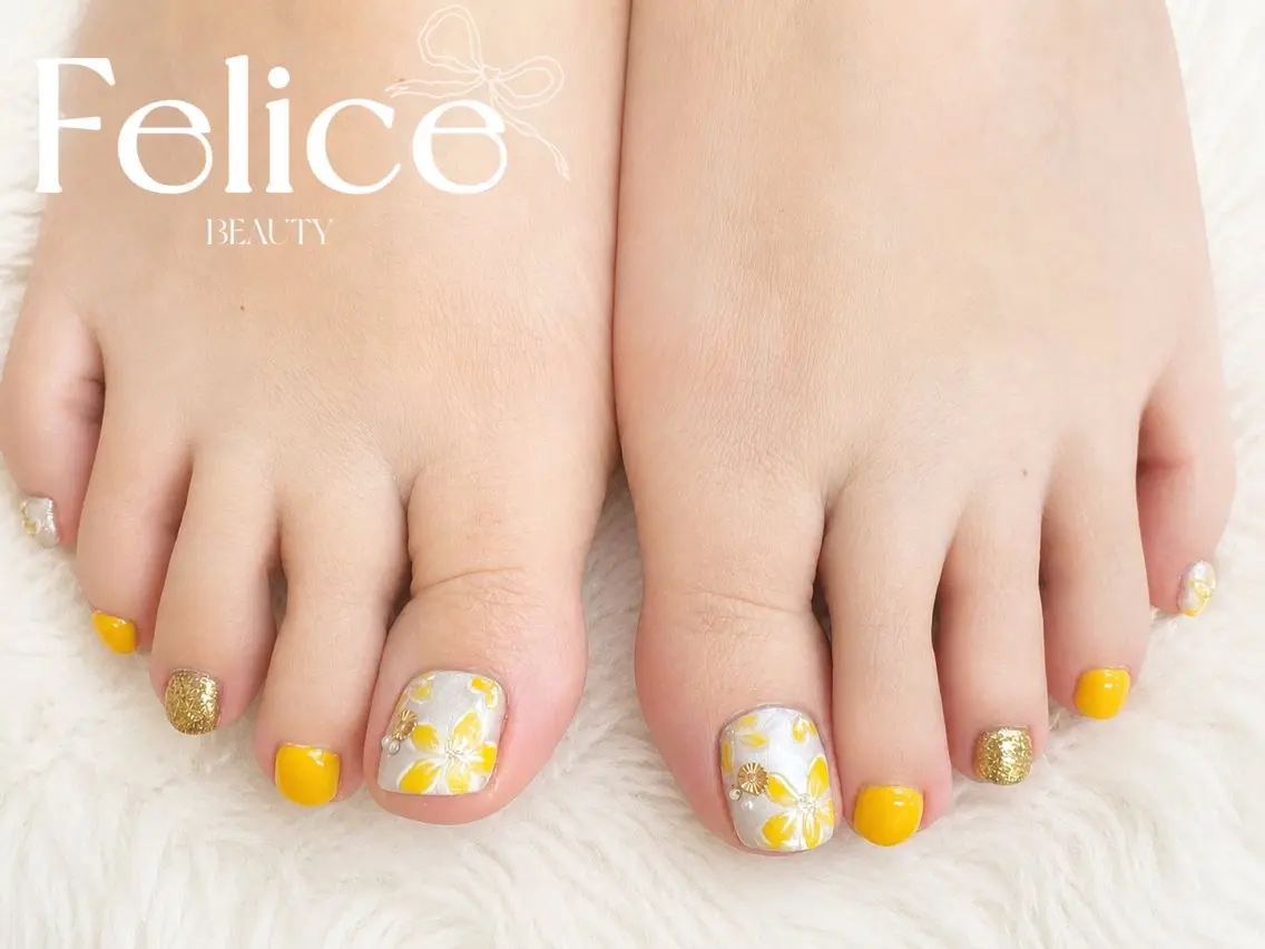 ネイル フットネイル Haruna Felice 春日部のネイルデザイン