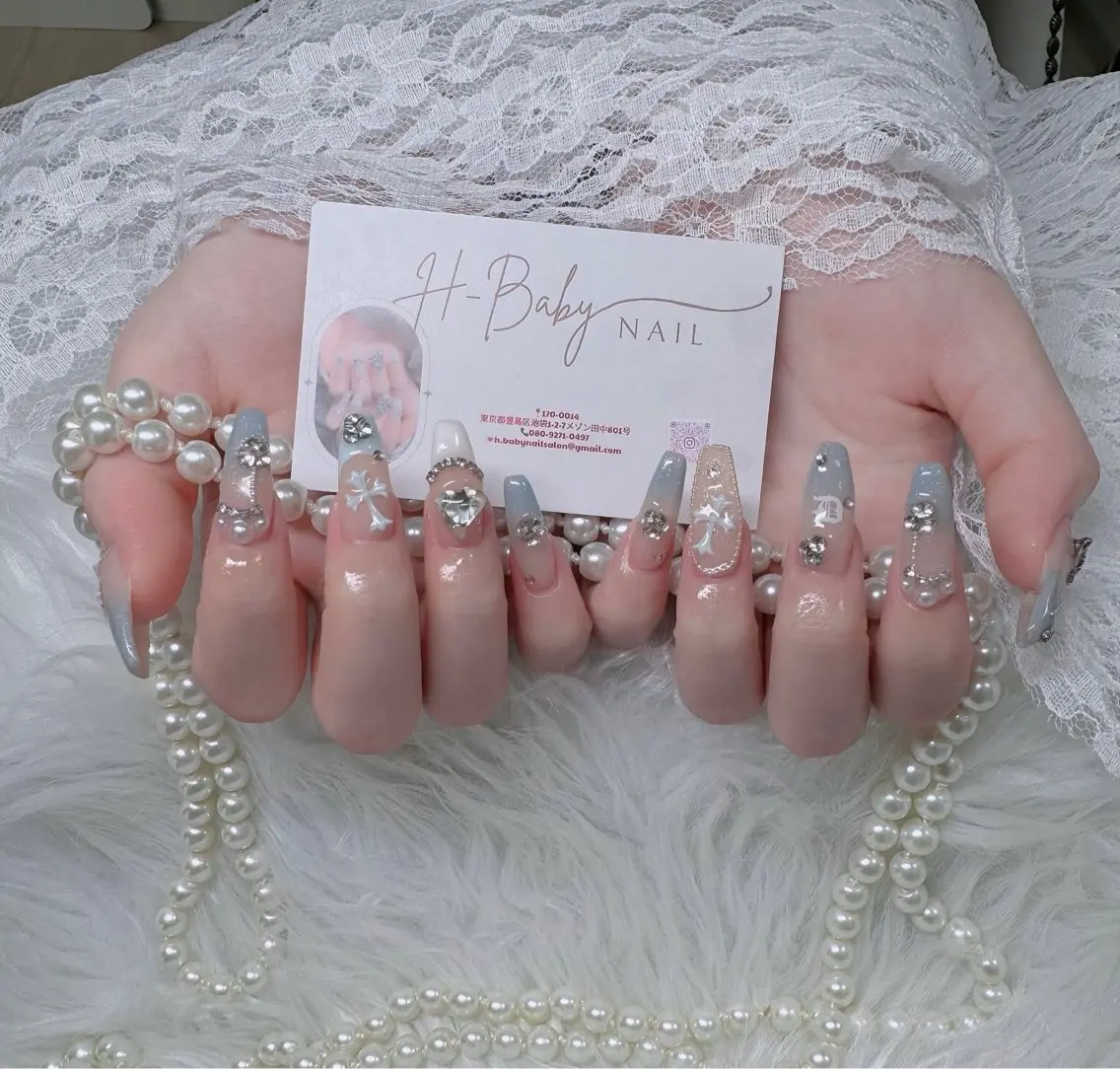 ネイル フレンチネイル ジェルネイル ハロウィン キラキラネイル 韓国ネイル ハンドネイル H.baby Nail Salonのネイルデザイン