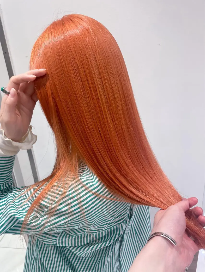 ロング カラー ヘアカラー 圷 唯良のヘアスタイル