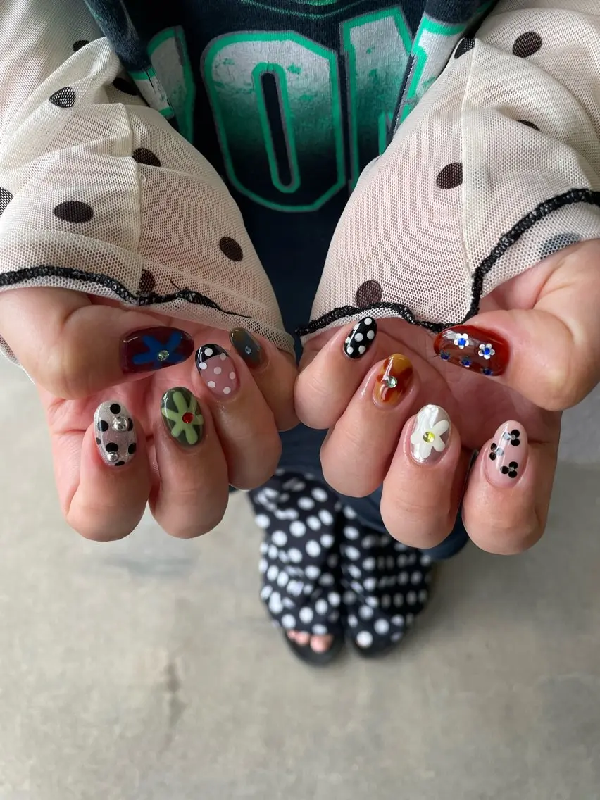 ネイル ハンドネイル nail salon 3🌞越谷のネイルデザイン