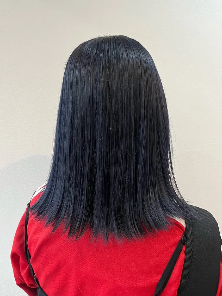 ミディアム カット ヘアカラー 東村 桃花のヘアスタイル