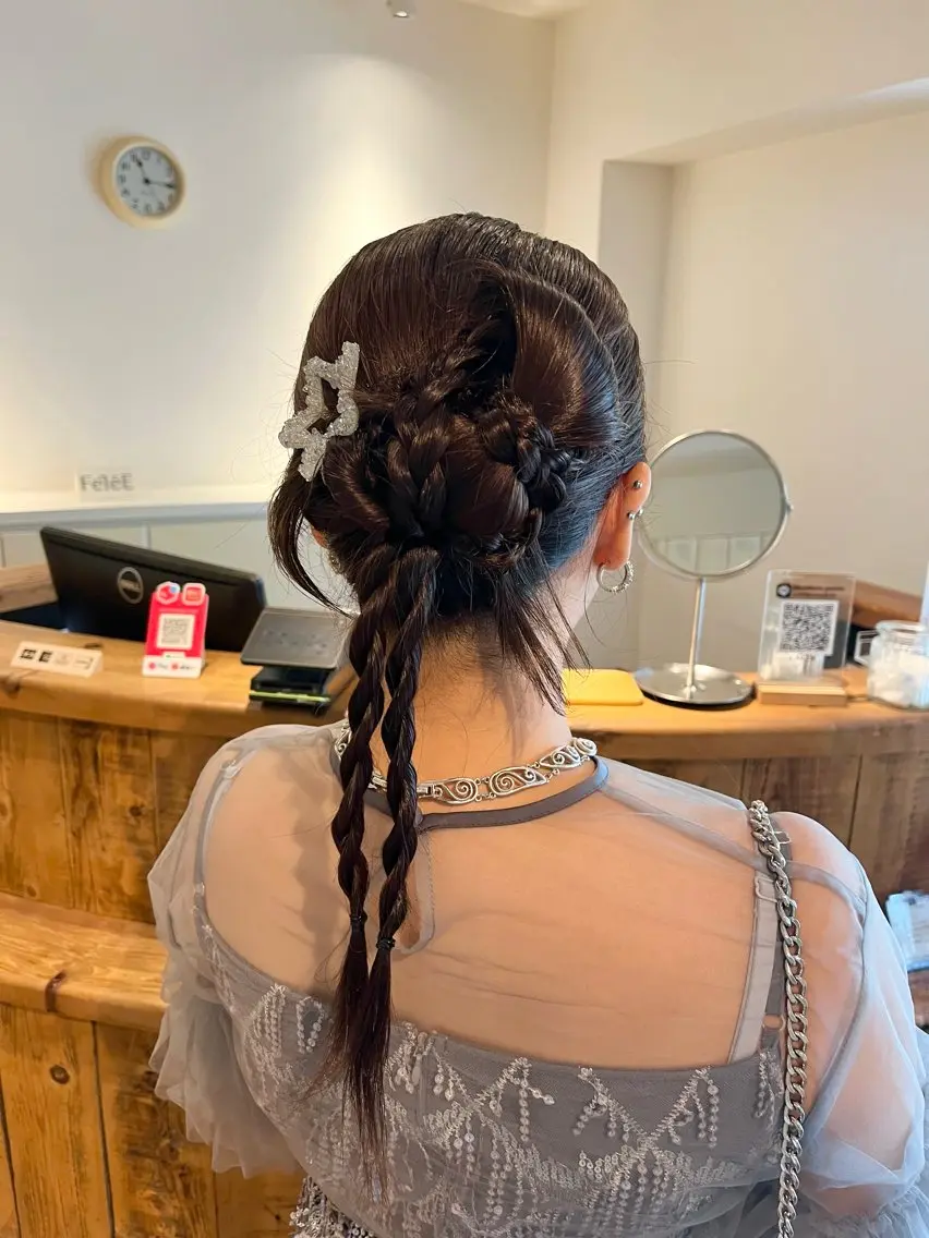 ロング ヘアアレンジ Hana /Knackのヘアスタイル