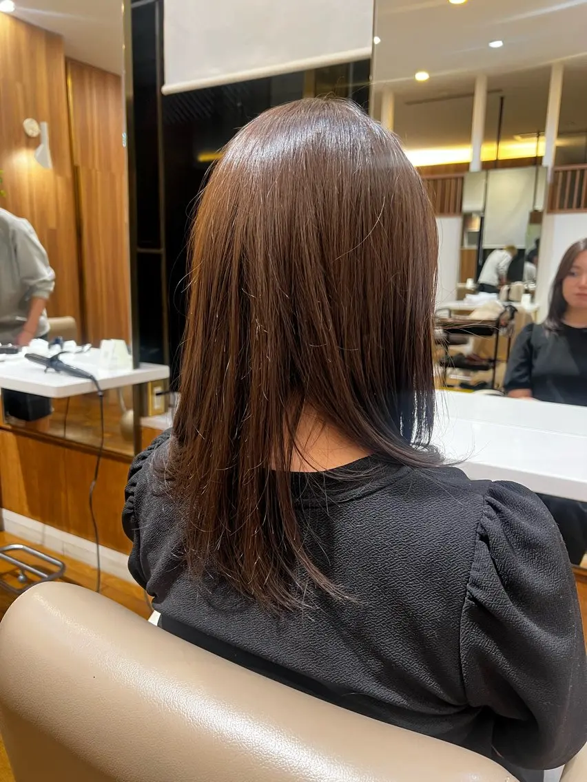 ミディアム カラー ブラウンカラー コバヤシ ユメのヘアスタイル