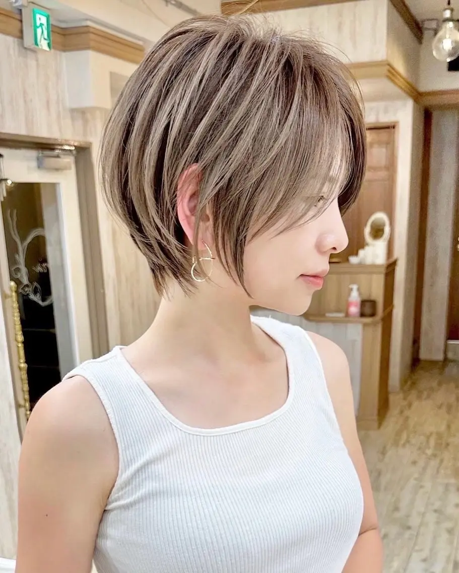 ショート おのだ あやなのヘアスタイル