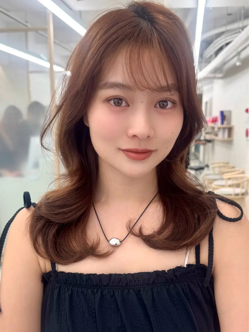 ミディアム 石川 真尋のヘアスタイル