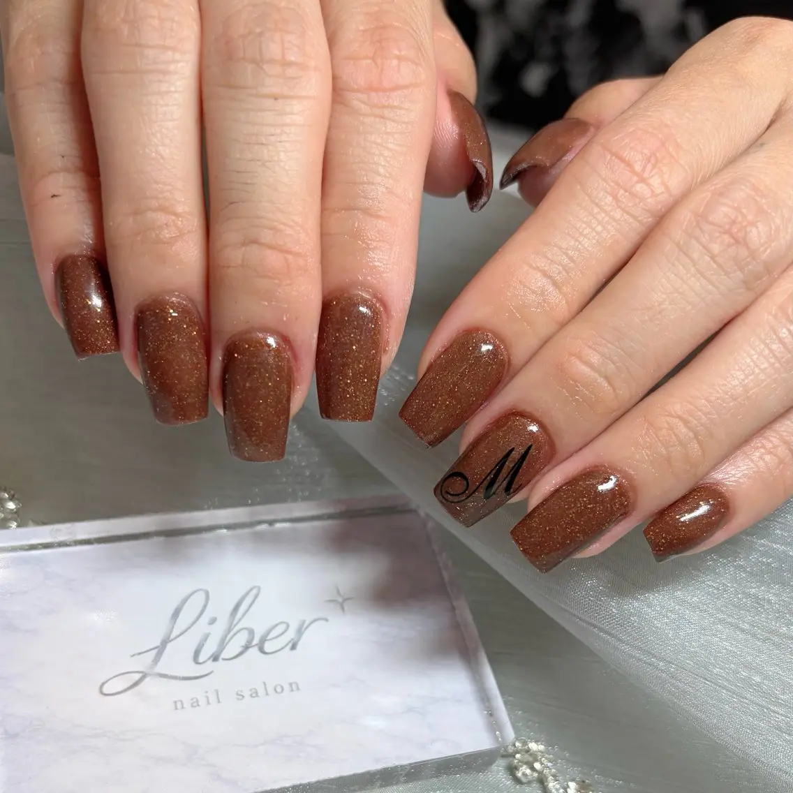 ネイル ブラウン ワンカラーネイル ハンドネイル Liber リベルのネイルデザイン