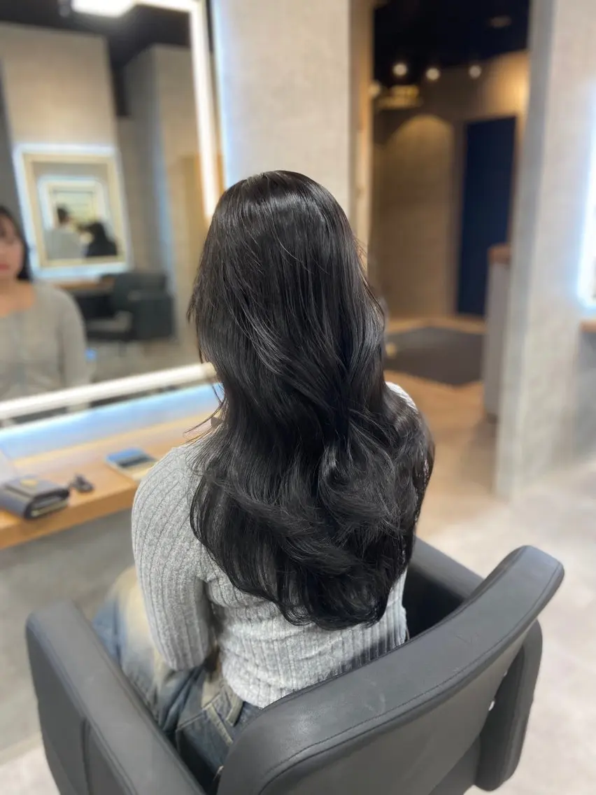 ロング カラー ヘアアレンジ カット ヘアカラー ヘアセット レイヤー×透明感カラ ーHAYATOのヘアスタイル