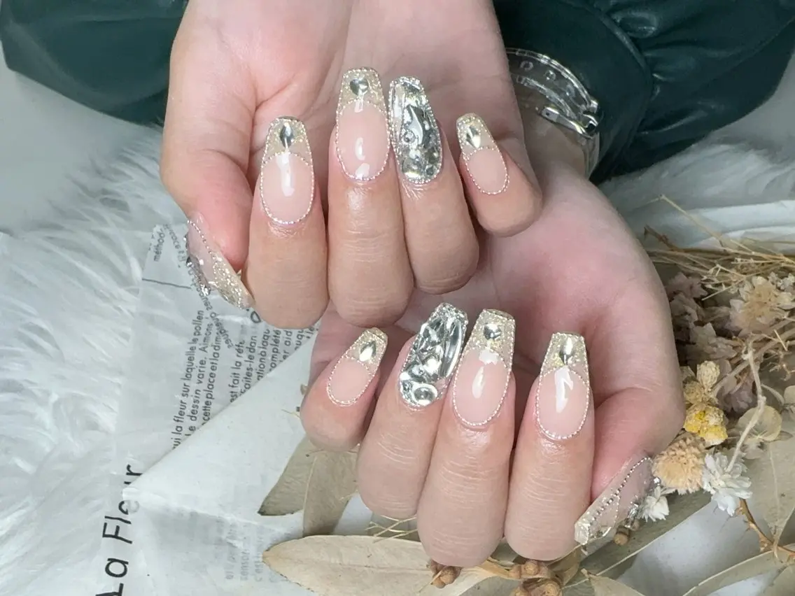 ネイル 長さ出し フレンチネイル ジェルネイル ガラスフレンチ 韓国ネイル ハンドネイル ハンドケア For U nail スカルプ専門店のネイルデザイン