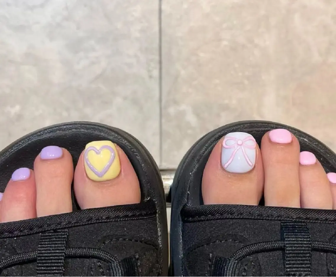 ネイル フットネイル 🎀M nails✨ ビューティーのネイルデザイン