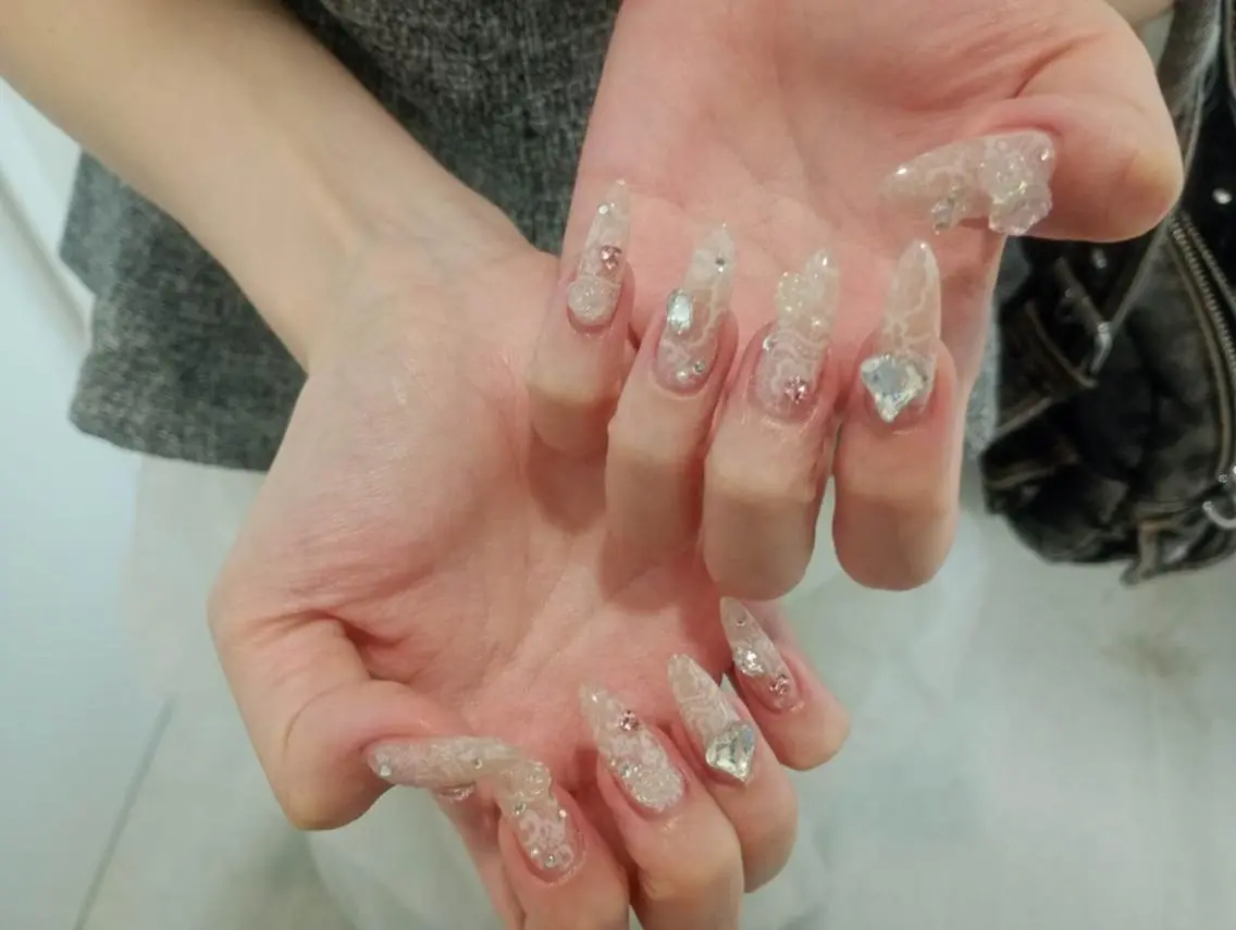 ネイル フレンチネイル ジェルネイル ガラスフレンチ 韓国ネイル マグネットネイル ハンドネイル ハンドケア The Nail 新大久保店のネイルデザイン