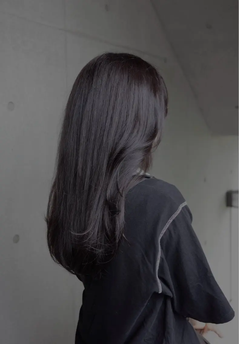 ロング ヘアカラー 金子 絵梨花のヘアスタイル