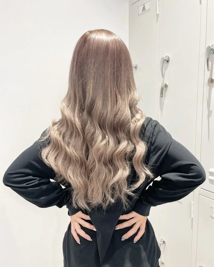 ロング カラー エクステ 🔗透明感カラー🔗 エクステ✂️はるちかのヘアスタイル