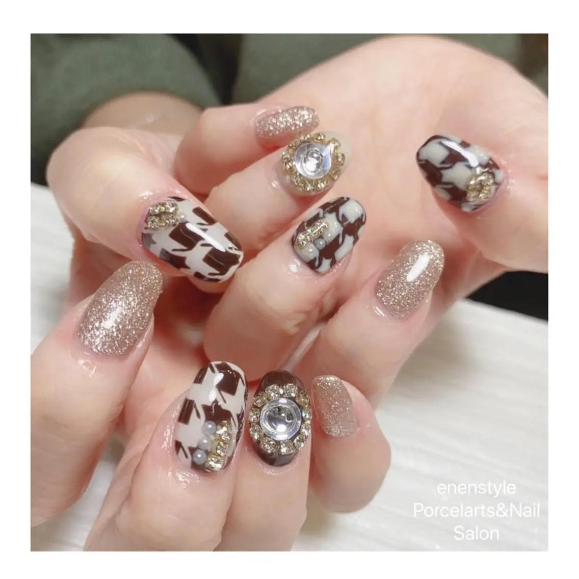 ミディアム ネイル ハンドネイル 🐾enen style 🐾のネイルデザイン