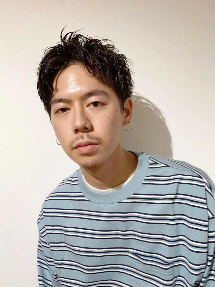 ショート カラー メンズ スパイキーショート 黒髪 ブルーカラー ブルーブラック ショートヘア カット 🉐メンズヘア特化 men's/ケンイチのヘアスタイル