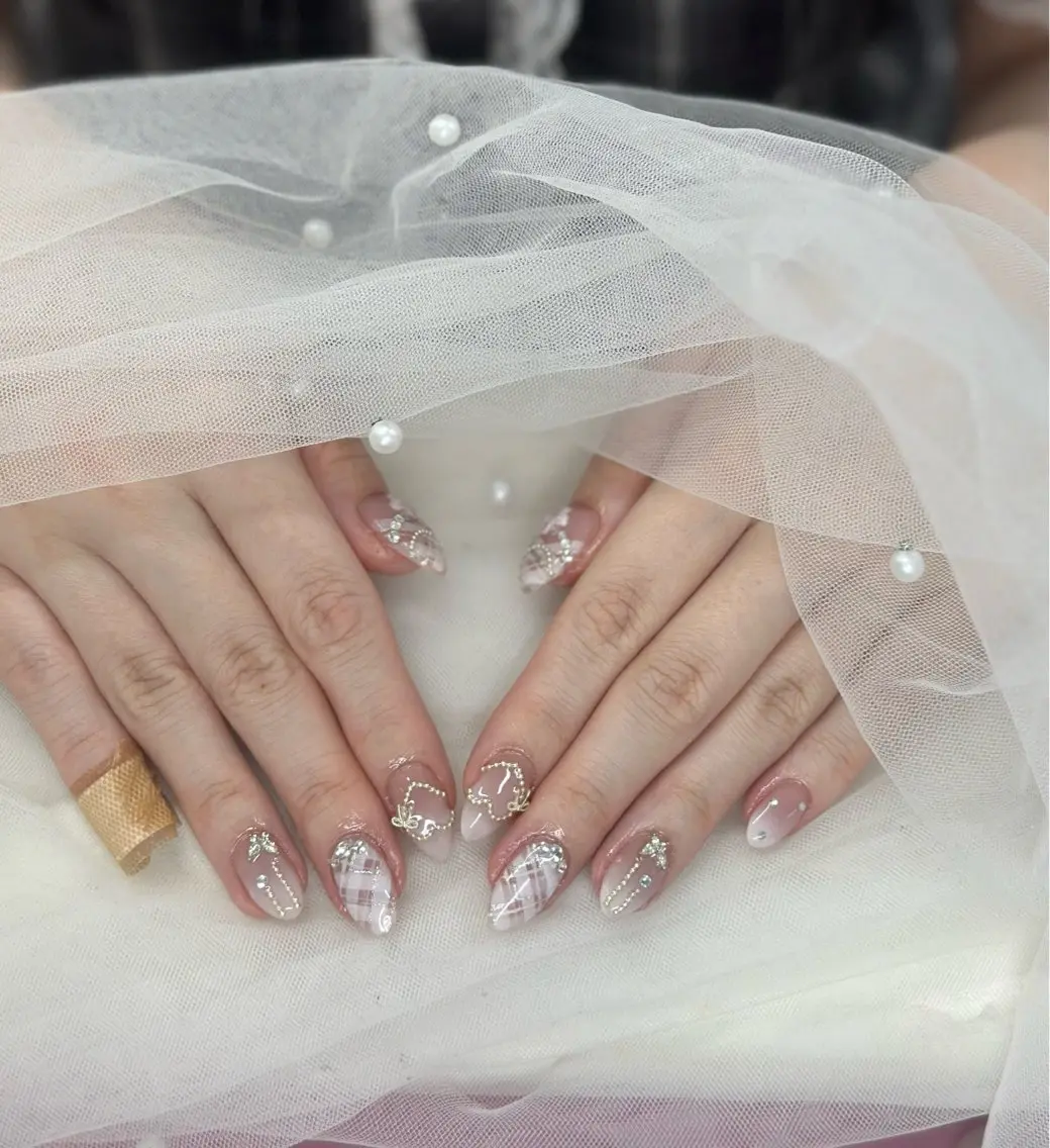 ネイル ハンドネイル R Nailのネイルデザイン