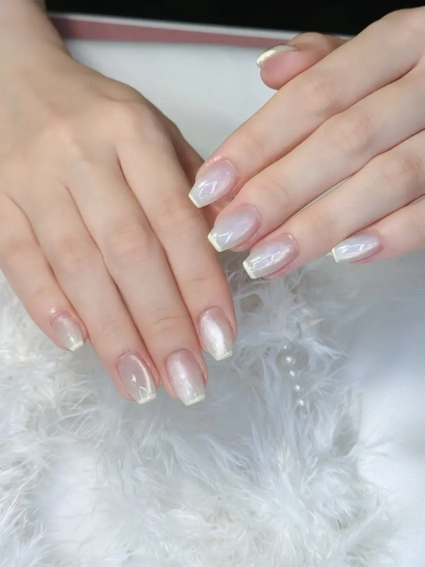 セミロング ハンドネイル Bibi nail Osakaのネイルデザイン