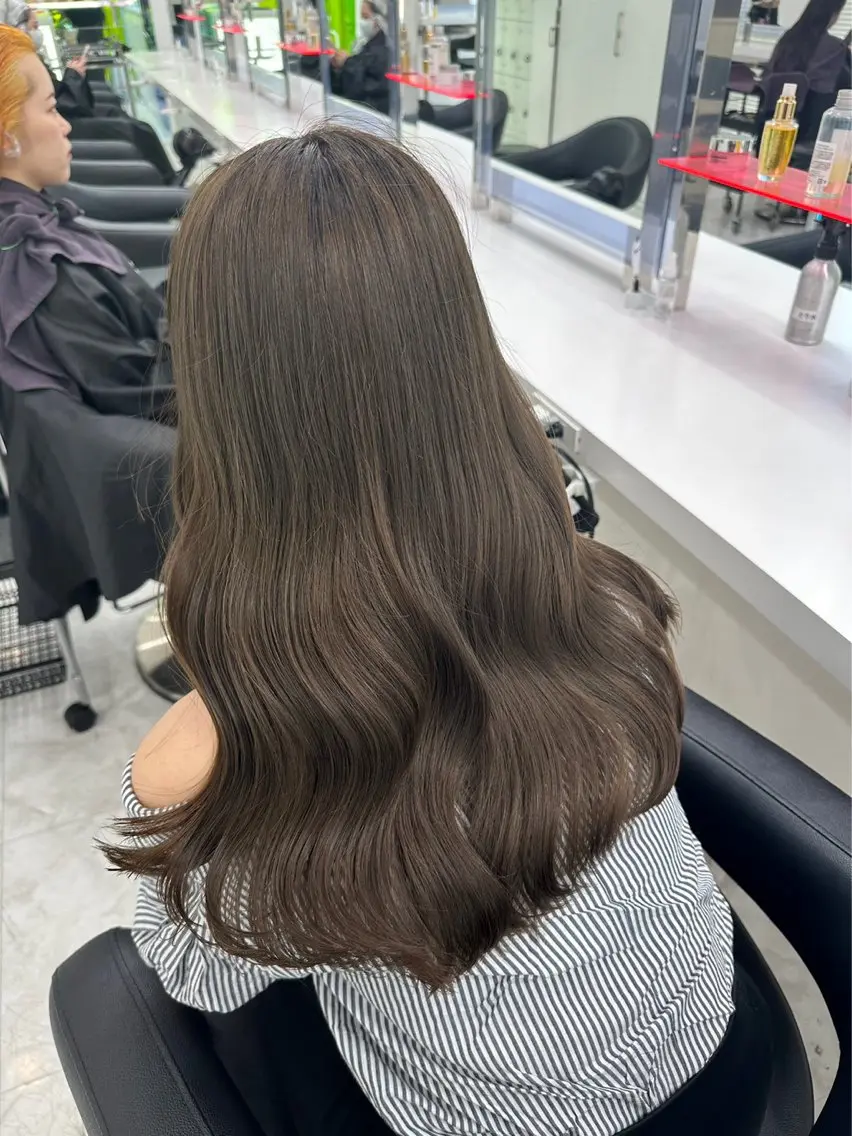 ロング カラー ヘアアレンジ 韓国レイヤー＆ピンク 艶髪🩶maikoのヘアスタイル