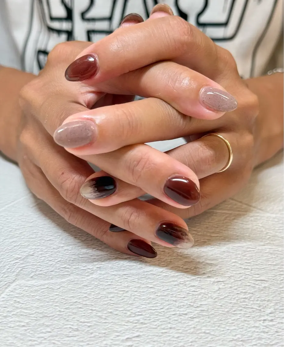 ネイル アートネイル ニュアンスネイル シンプルネイル Nail Rea 🫧ayaka🫧のネイルデザイン
