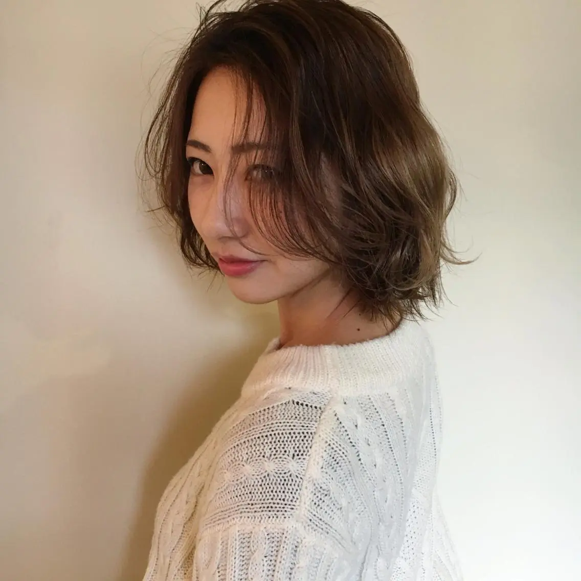 ショート カラー ボブ/顔周りレイヤー carlm:上川美幸のヘアスタイル