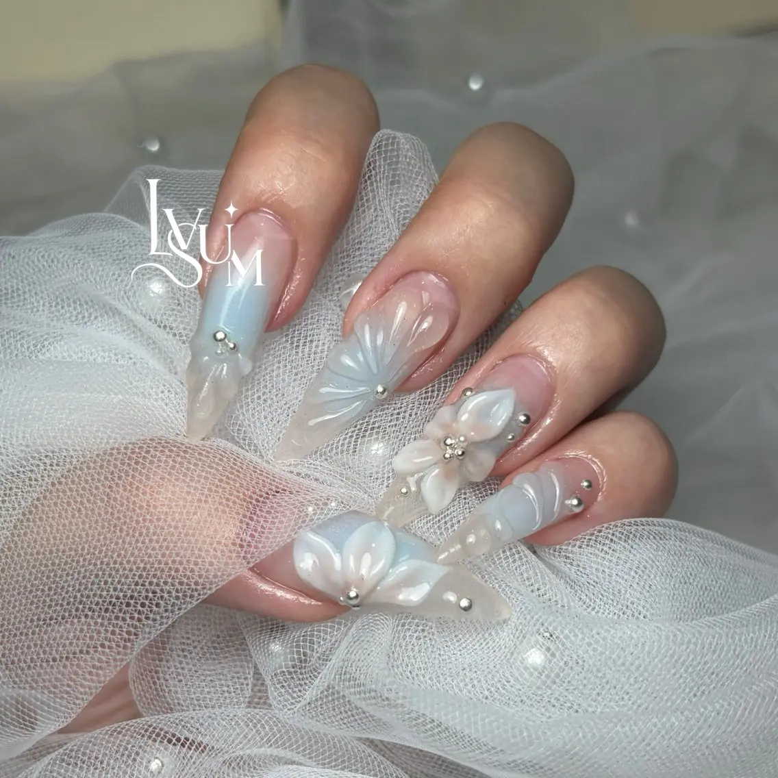 ネイル ハンドネイル lvsum nailのネイルデザイン