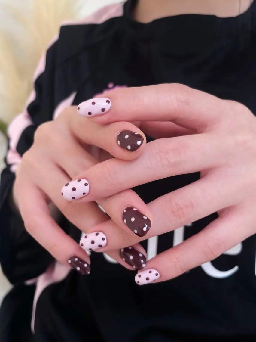 ネイル アートネイル ドット ハンドネイル VIREA Nail Salonのネイルデザイン