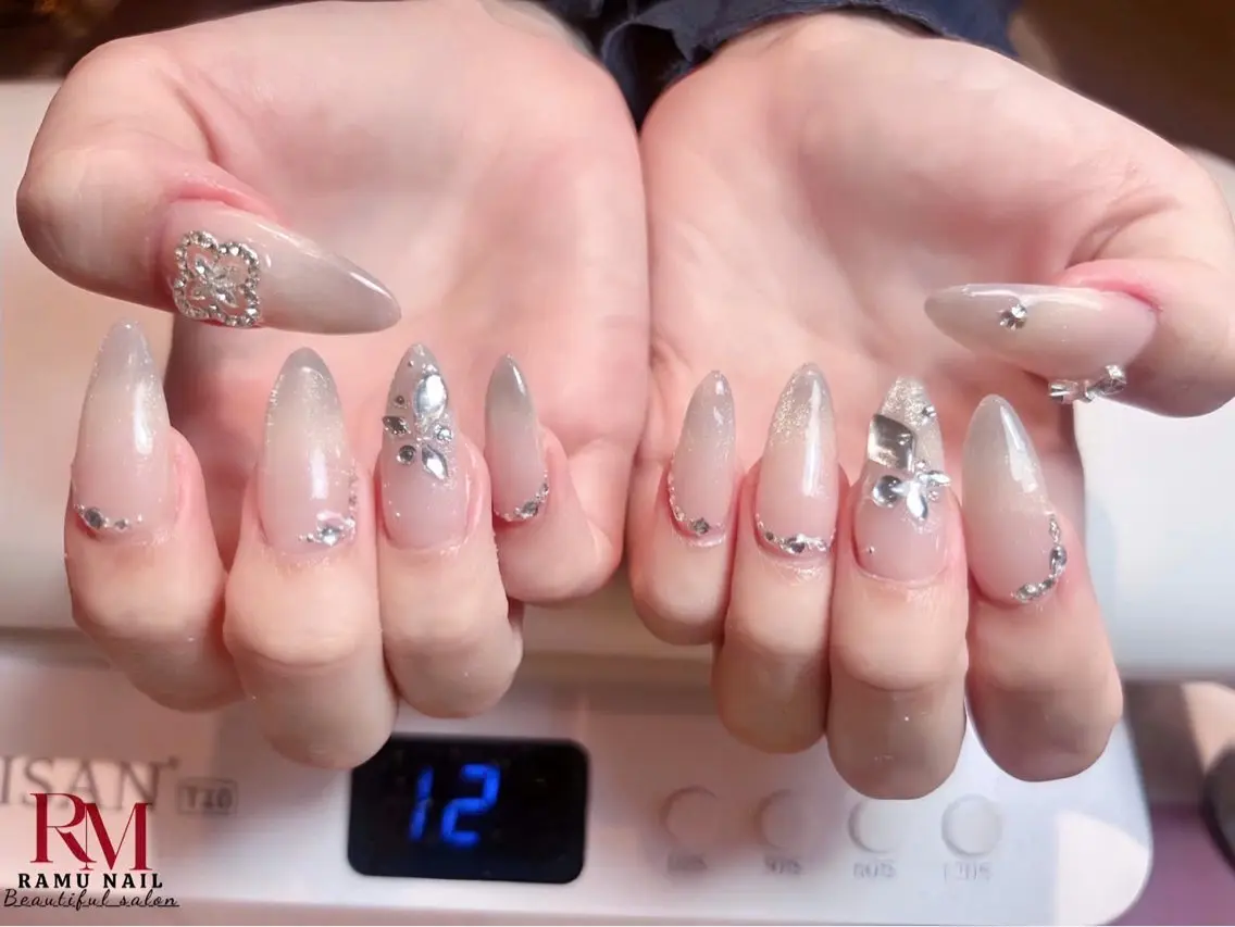 ネイル キラキラネイル マグネットネイル ミラーネイル ピンク 夏ネイル ハンドネイル RAMU Nail 恵比寿店のネイルデザイン